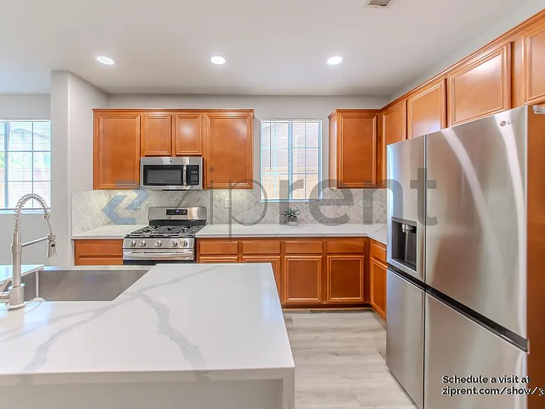 11113 Sassafras Ct — Photo 8