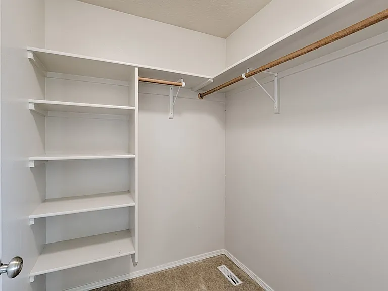 637 E Blue Heron St — Photo 20