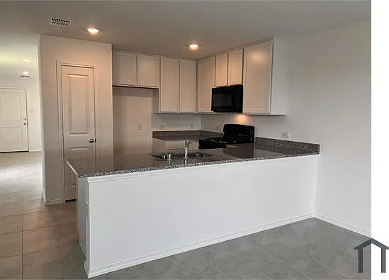9744 Skyhawk Ave — Photo 2