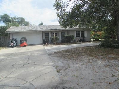 2402 Constitution Blvd, Sarasota, FL, 34231