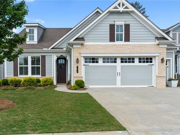 188 Chatuge Dr, Hoschton, GA 30548
