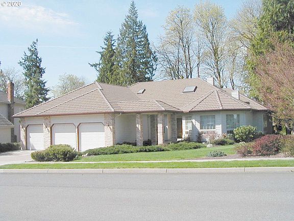 2nd image of 13720 NE 42nd Ave