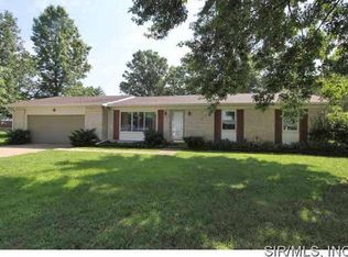 14 Hanson Dr, Granite City, IL 62040