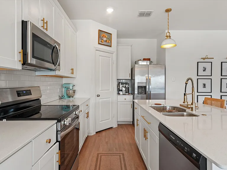 5028 Waterway Dr — Photo 14