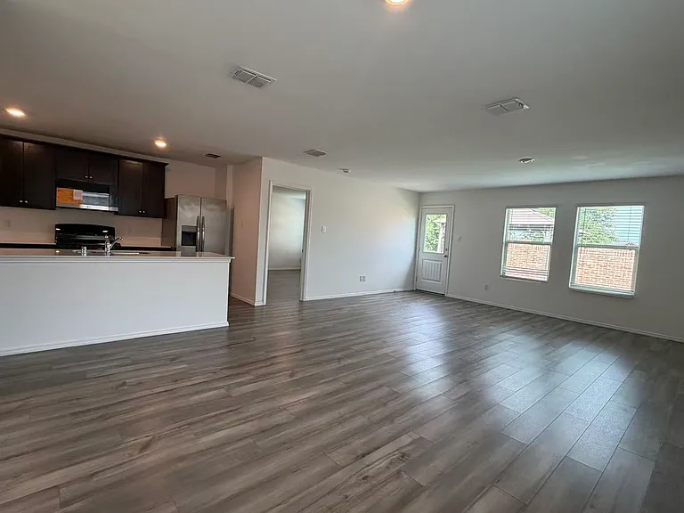 405 Laurenbrooke Dr — Photo 14