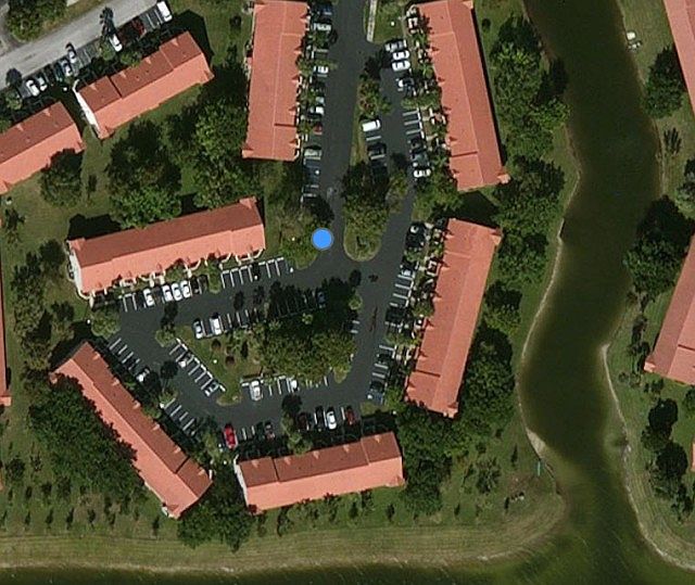 1st image of 809 Congressional Way