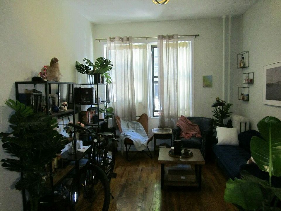 1st image of 131 Montrose Ave #F1