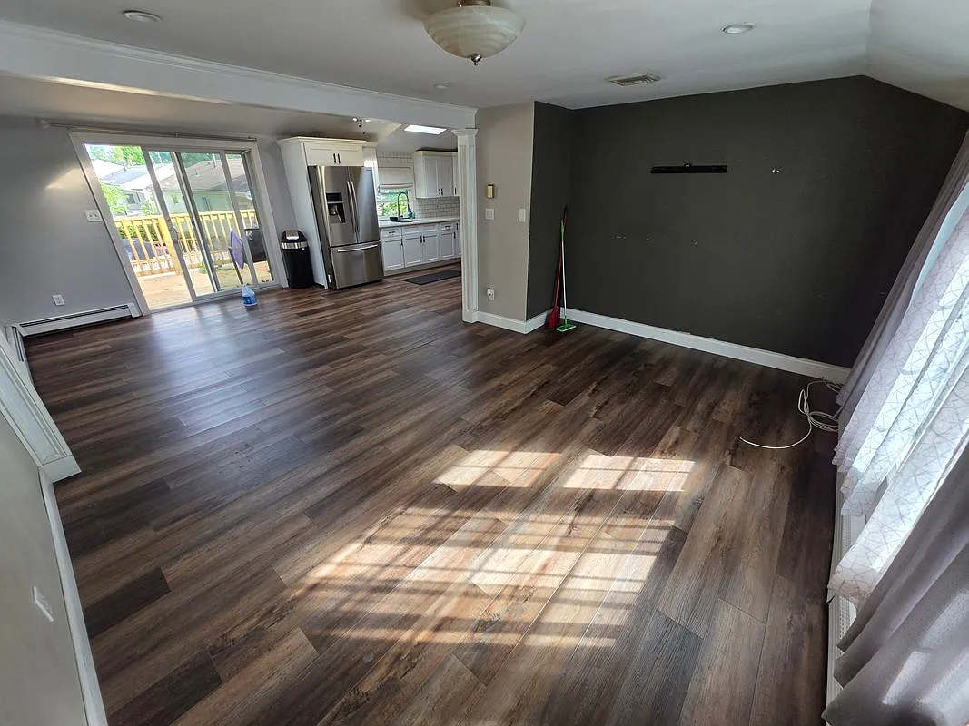 2 bed, 1.0 bath, 900 sqft, $2,800 — Photo 2