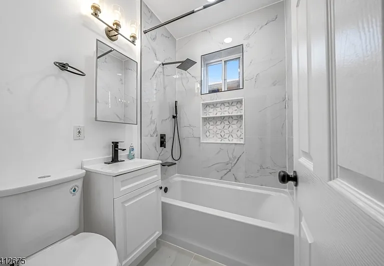 59 Henry St #A2 — Photo 5