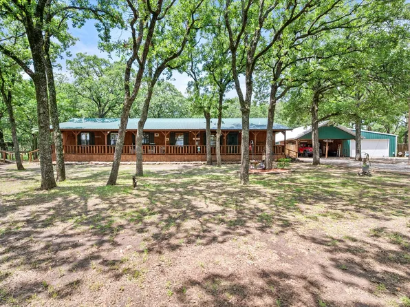 1890 Oak Valley Ln, Corsicana, TX 75110