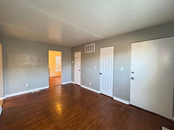 4th image of 2030 NW 25th St APT 1