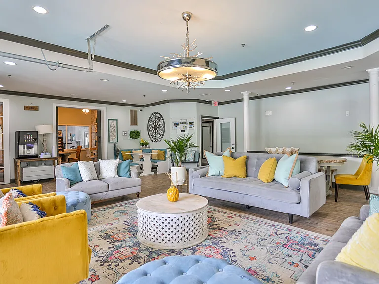 Channel Family Apartment Homes — Photo 8