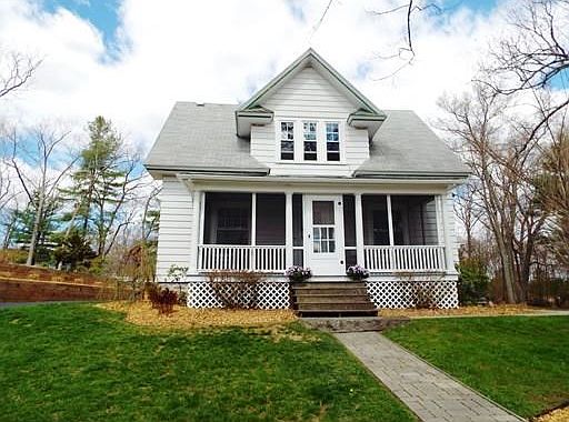 1st image of 21 Oak St