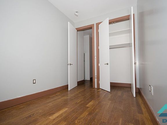 2nd image of 116 Jefferson Ave #2R