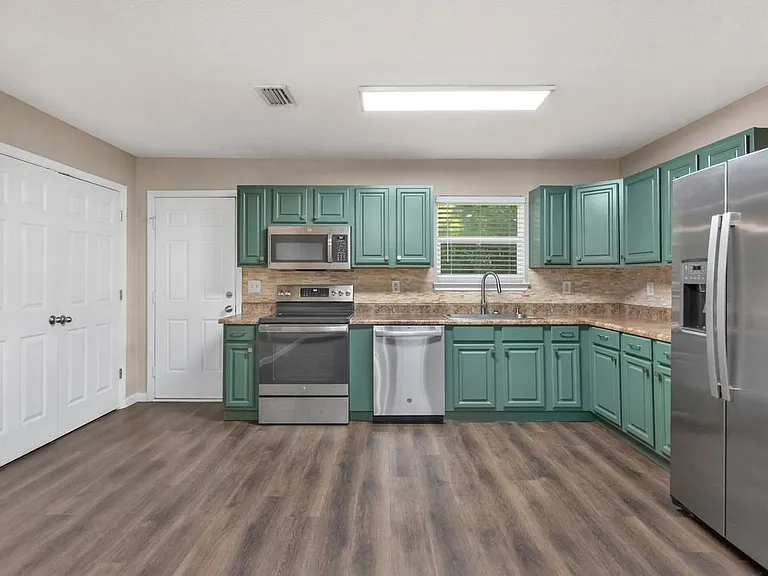 1612 Bradberry Pl — Photo 9