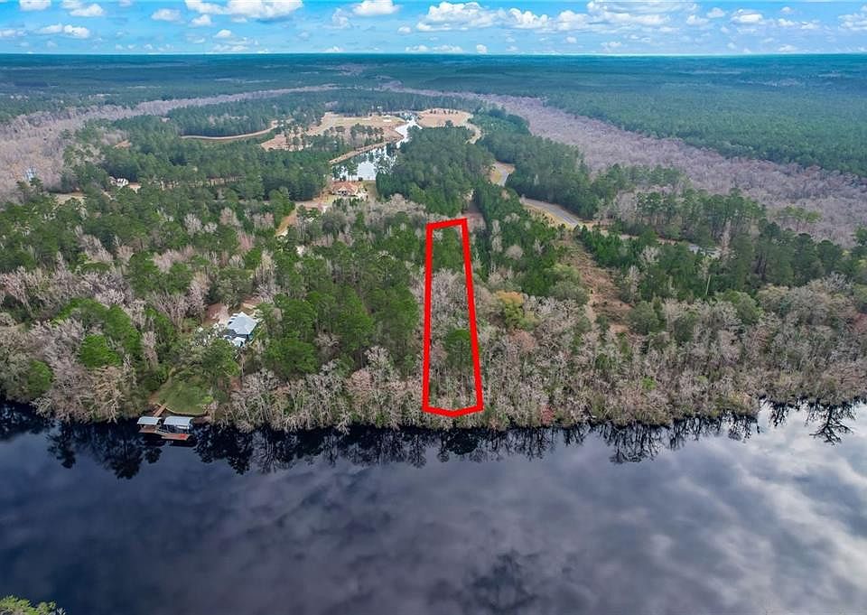 1st image of 448 Shoreline Dr
