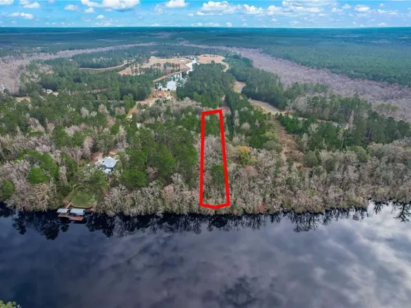 448 Shoreline Dr, Kingsland, GA 31548