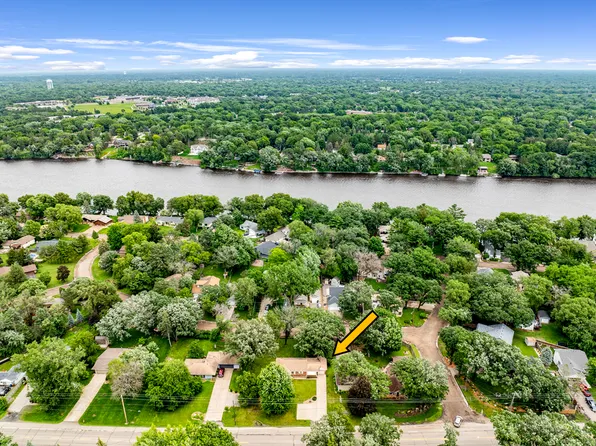 11448 W River Rd, Champlin, MN 55316