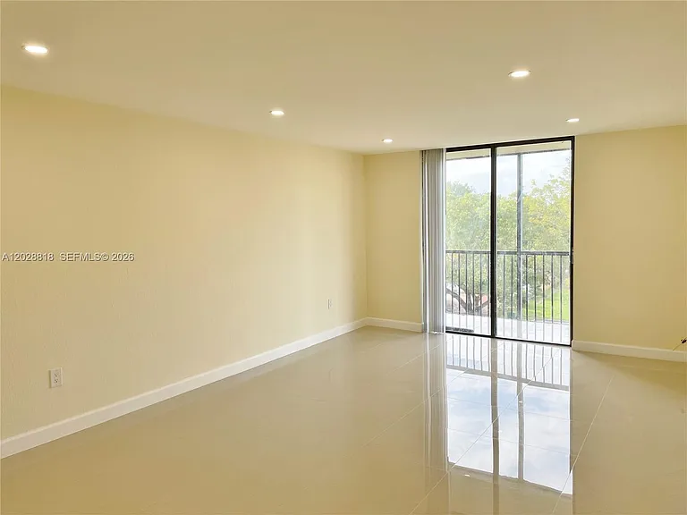 16950 W Dixie Hwy #A531 — Photo 18