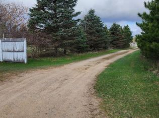 N6490 18th Ave, Neshkoro, WI 54960