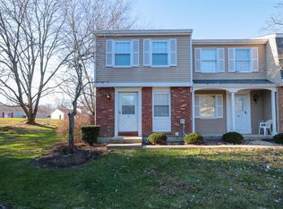 16 Hunters Ct, Amelia, OH 45102