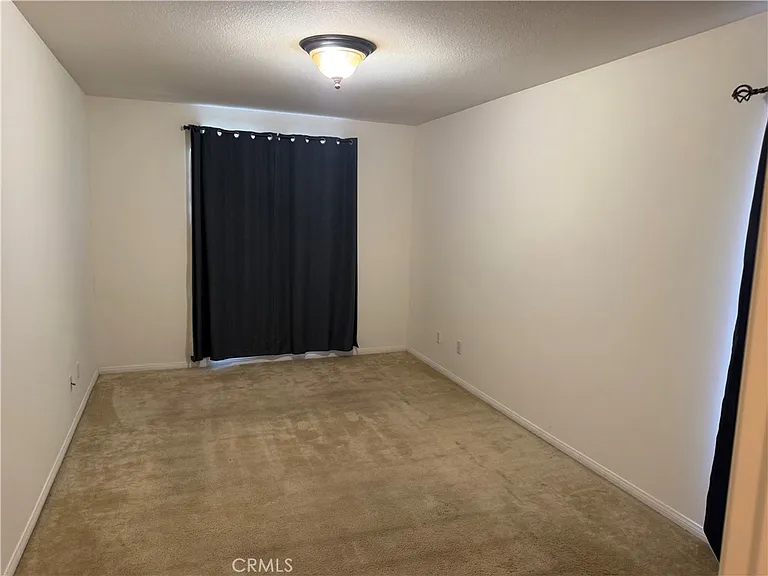 29204 Gateway Dr — Photo 17
