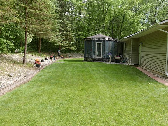 3rd image of 9166 N Riverview Dr