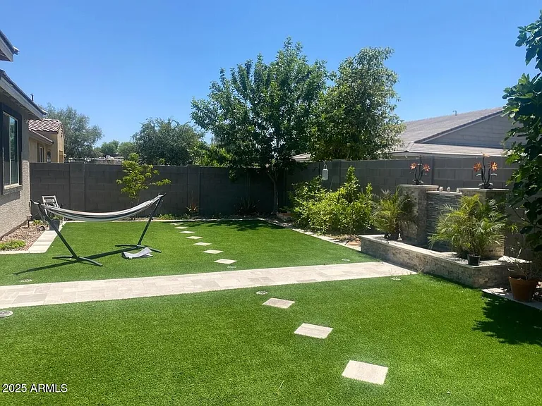1381 E Scorpio Pl — Photo 19