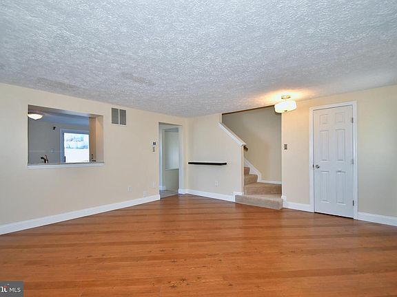 4th image of 935 N Angel Valley Ct