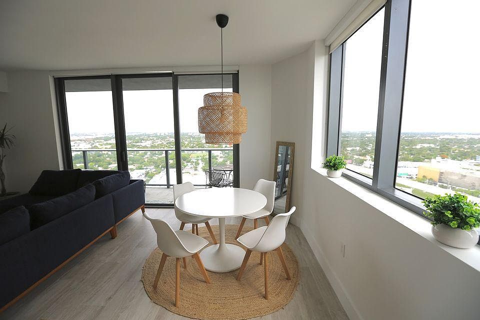 1st image of 2609-121 NE 34th St #2609