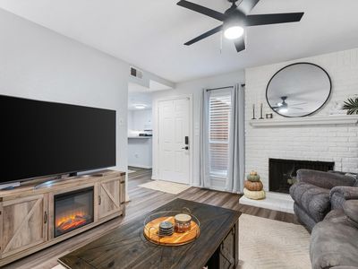 7510 Holly Hill Dr APT 148, Dallas, TX, 75231