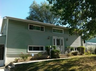 4504 Roslyn Dr, Wilmington, DE 19804