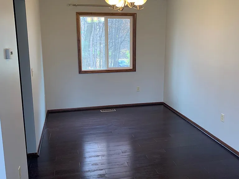 1081 Oakbrooke Dr — Photo 7