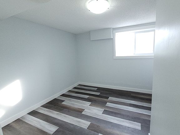 4th image of 343 N Penworth Way SE