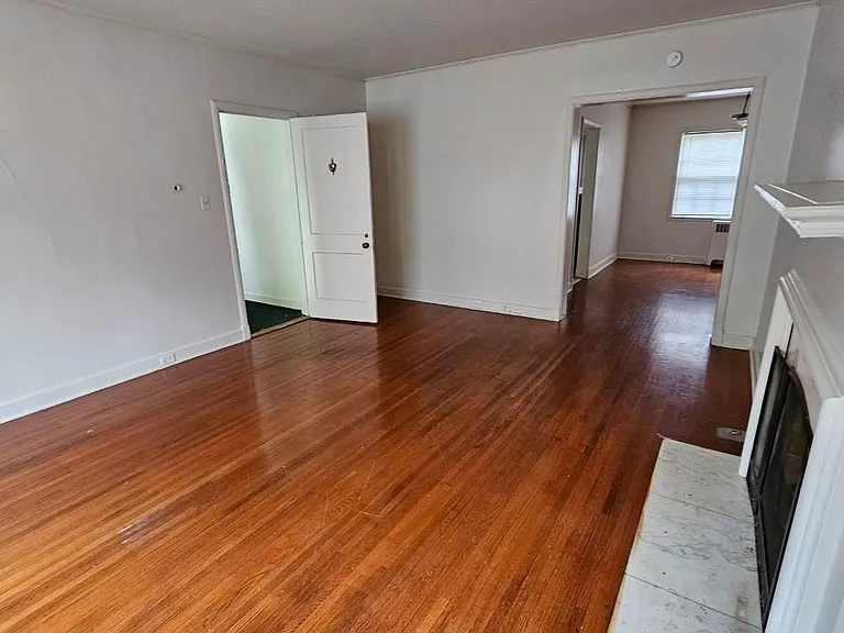 2167 Washington Ave #2 — Photo 8