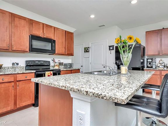 4th image of 32767R Brooks Hawk Ln
