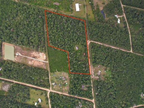 295 Hollywood St, Livingston, TX 77351