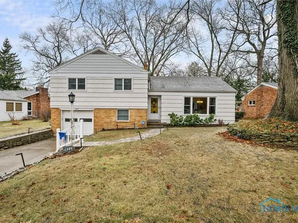 3022 Emmick Dr, Toledo, OH 43606