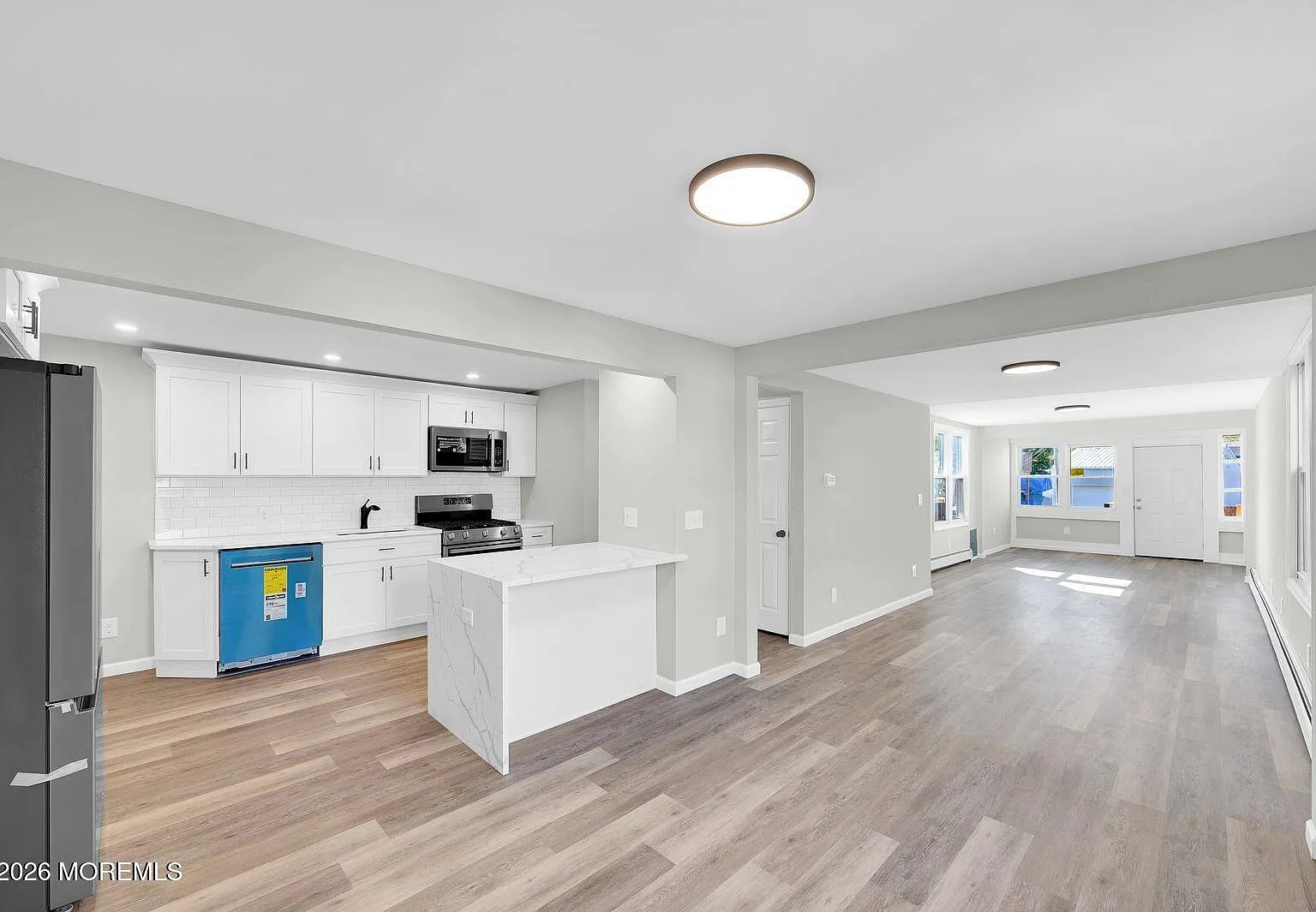 3 bed, 1215 sqft, $3,500 — Photo 1