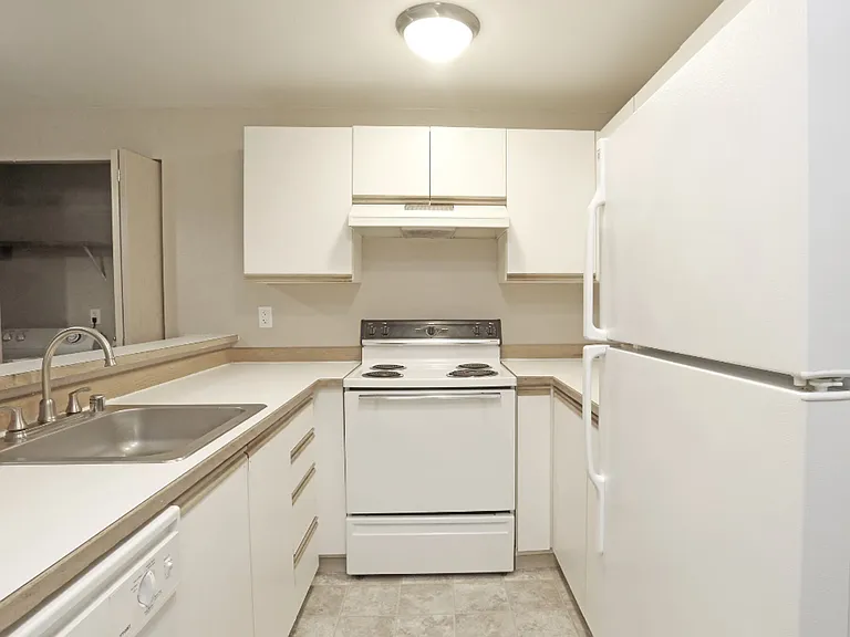 City View Apartments in West Seattle — Photo 6