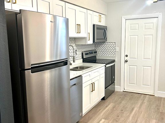 2nd image of 6309 S Roberts Ave #2