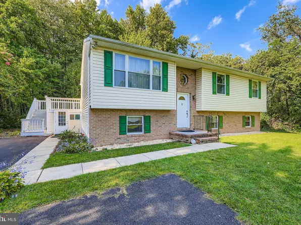 471 Wrights Ln, Essex, MD 21221
