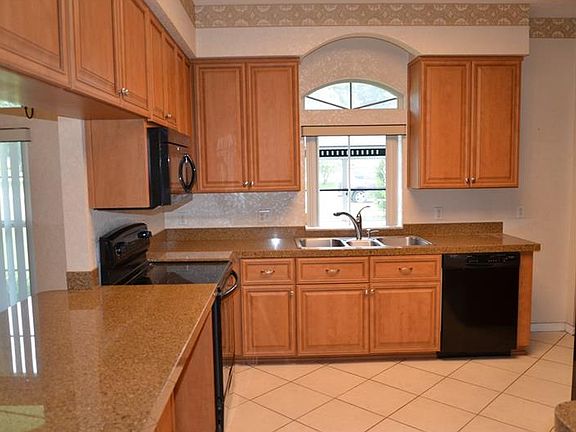 5th image of 4028 Williams St