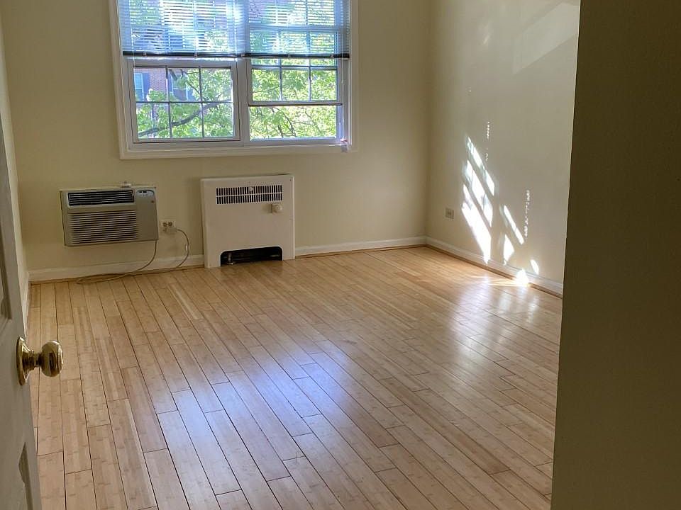 2nd image of 4402 N Pershing Dr APT 2