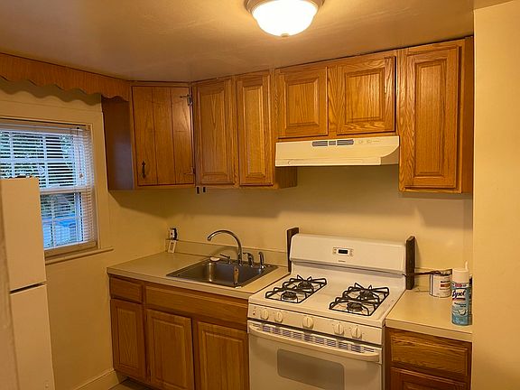 3rd image of 16 Rosemont St #1
