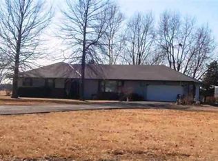 5533 SE Berryton Rd, Berryton, KS 66409