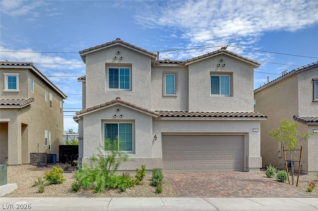 4 bed, 3.0 bath, 1999 sqft, $2,450 — Photo 1