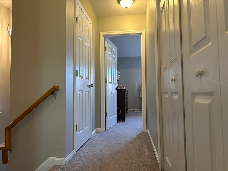 61 Harbour Heights Dr — Photo 32