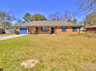 219 McCumber Dr, Allenhurst, GA 31301