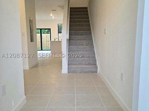 3rd image of 18927 SW 357th St 18927